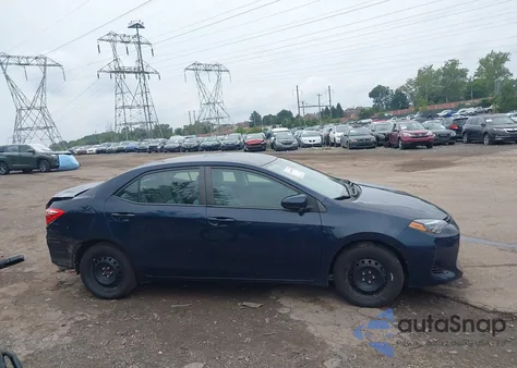 2017 Toyota Corolla Le z USA, uszkodzony, nr VIN 2T1BURHE6HC962810